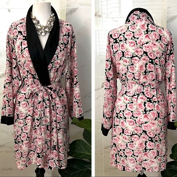Oscar de la Renta Other - OSCAR DE LA RENTA, vintage silky rose floral print robe, size XL